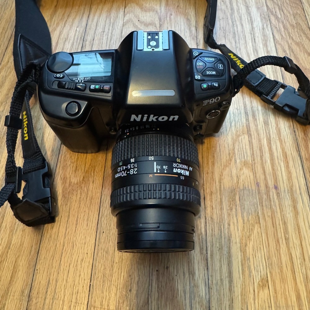 Nikon F90 35mm SLR Film Camera with AF Nikkor 28-70mm Lens & SB-25 Flash Bundle